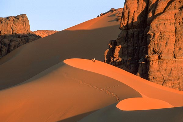 Peinture-rupestre-Tadrart-Sahara-desert Peinture-rupestre-Tadrart-Sahara-desert